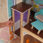 Casuta mare din lemn Avery DollHouse KidKraft de joaca cu papusi - cu sunete si lumini